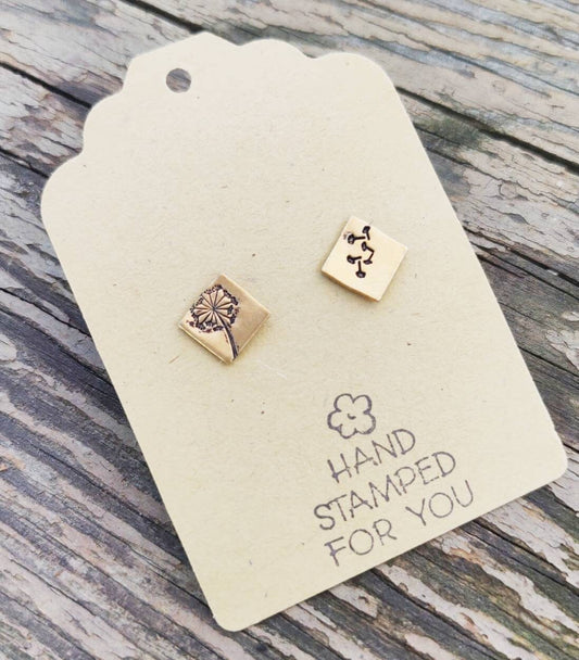 Gold Stud Earrings, Dandelion Earrings, Small Earrings, Dainty Earrings, Hand stamped Earrings, Dandelion Jewelry, Gold Dandelion Earrings