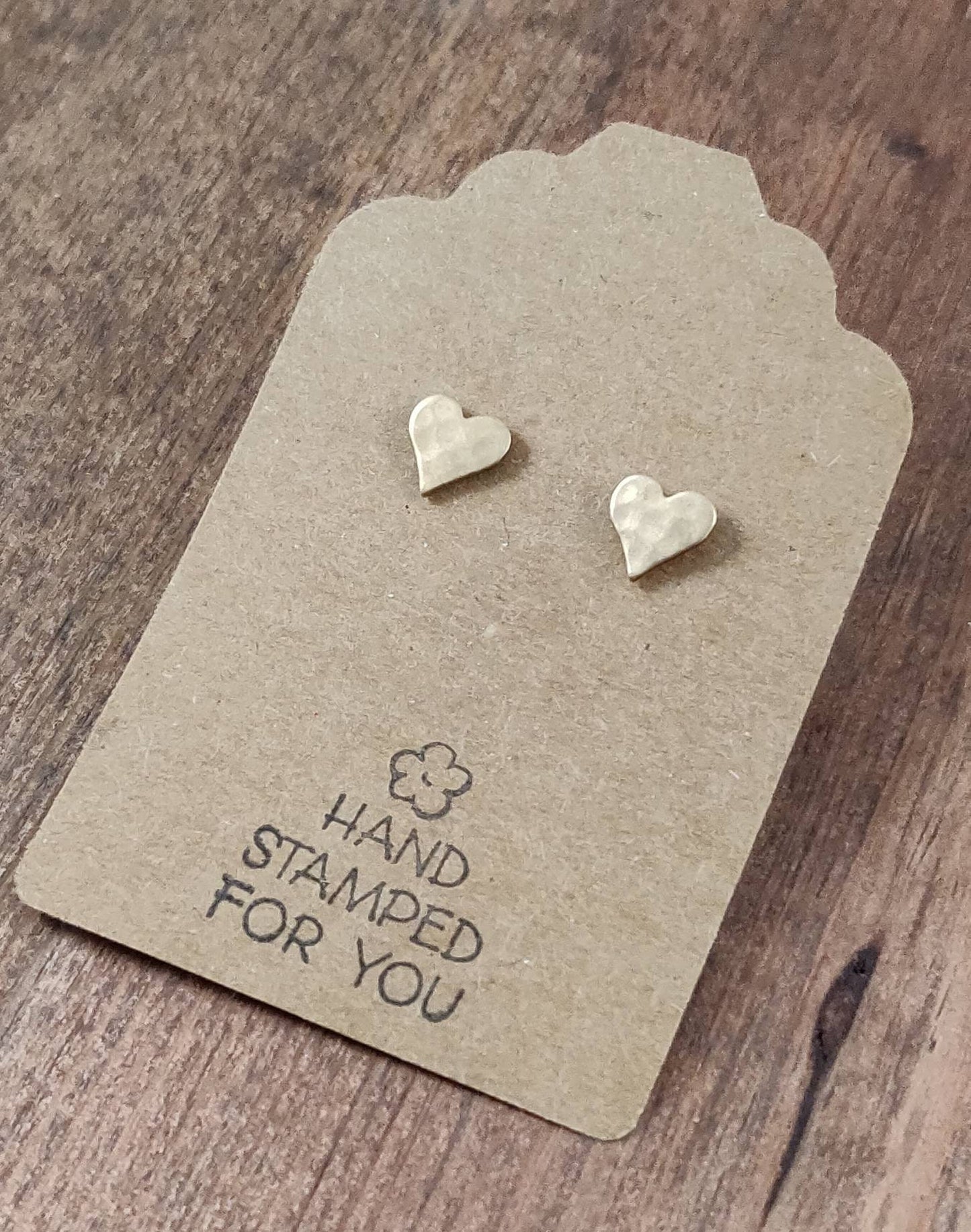 Gold Stud Earrings, Tiny Heart Earrings, Small Earrings, Dainty Earrings, Tiny Heart Earrings, Heart Earrings, Small Gold Earrings